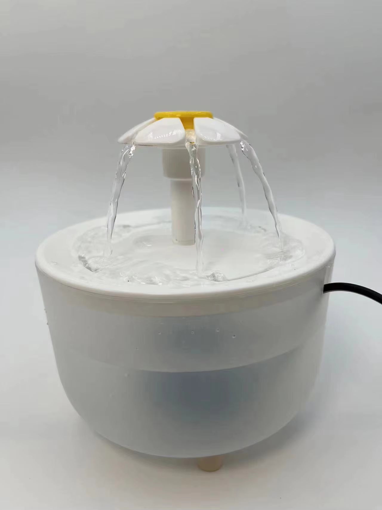 Automatic USB Pet Water Fountain – Quiet 1.2L Drinking Bowl for Cats & Dogs