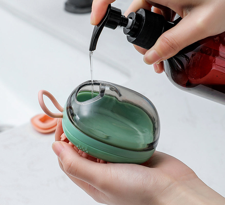  2-in-1 Pet Grooming Brush & Shampoo Dispenser – Bathing & Massage Tool