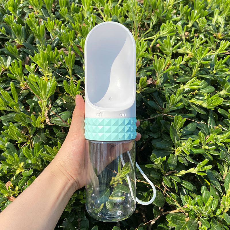 Portable Pet Water Bottle with Travel Bowl – Outdoor Pet Drinking Dispenser